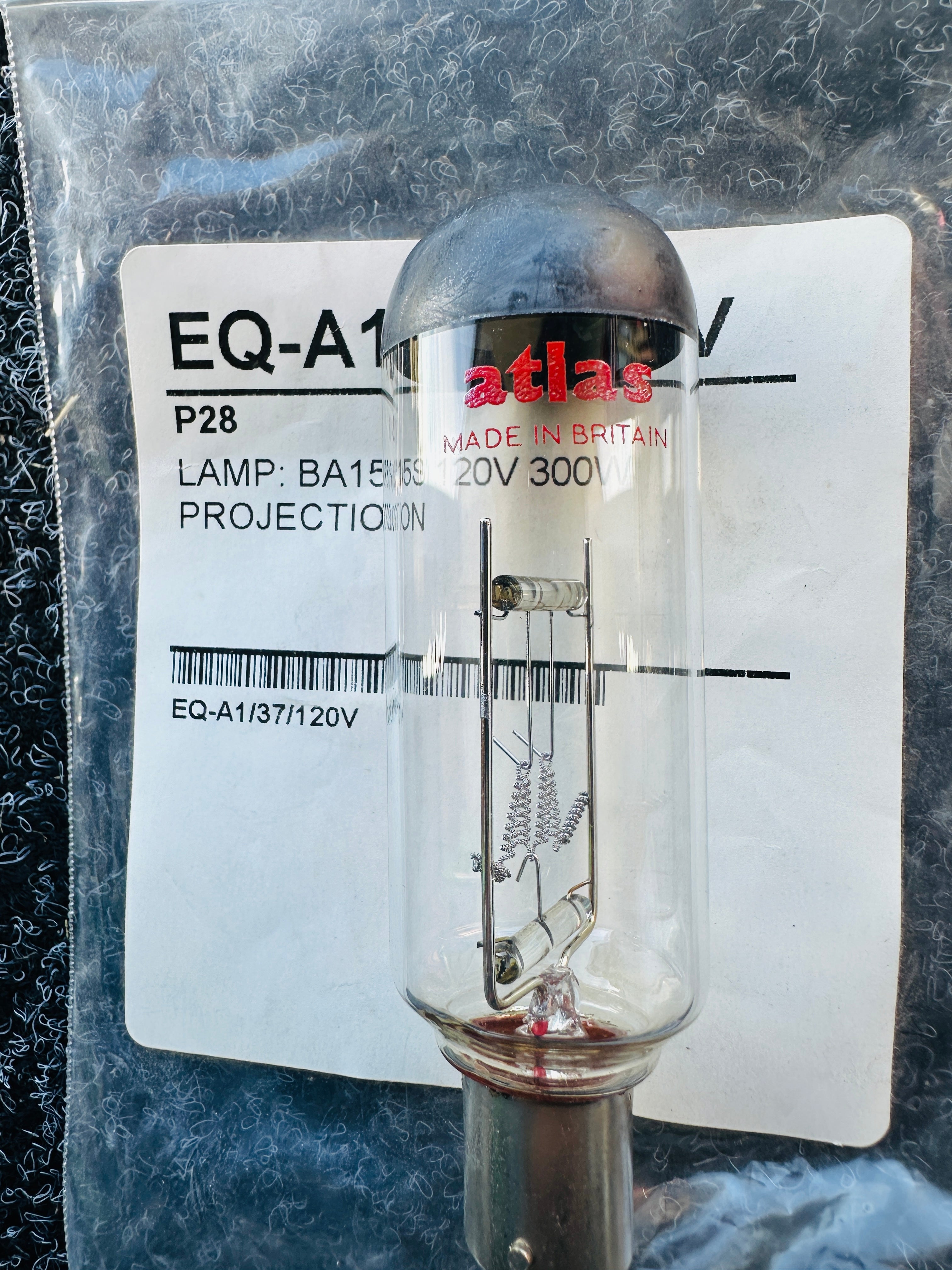 LAMP: BA15S 120V 300W PROJECTION